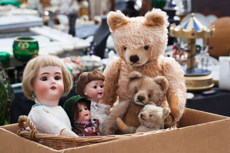Antique Teddy Bears: Identifying, Valuing, and Buying (2024 Updated)