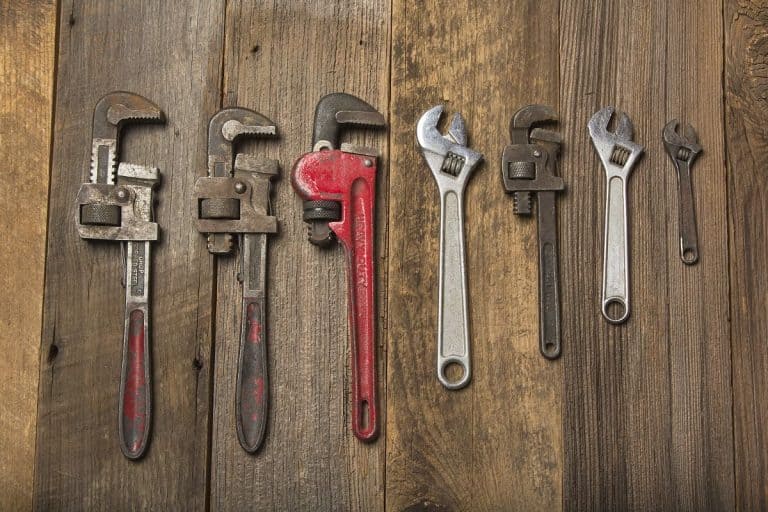 Antique Wrench: Identifying, Valuing, and Buying (2024 Updated)