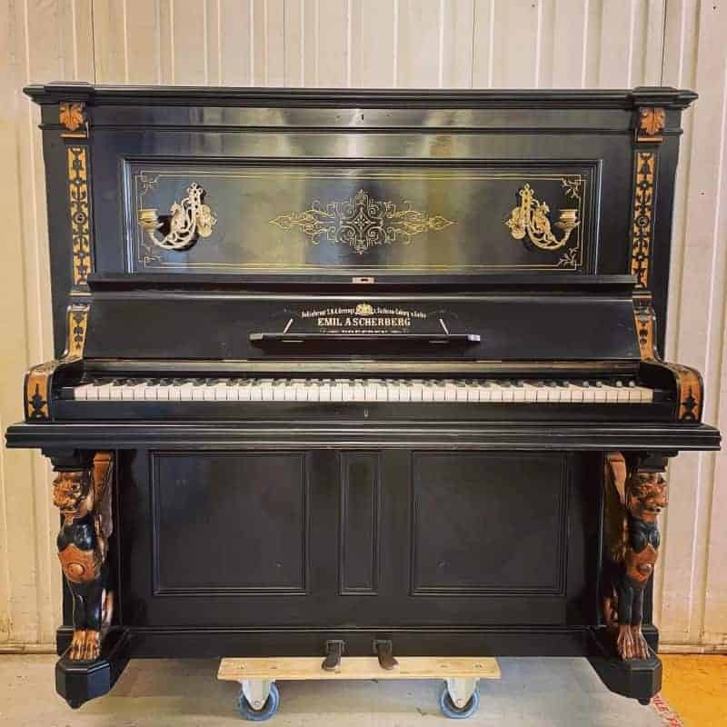 Upright Pianos