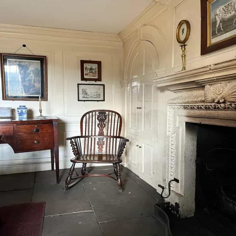 Windsor rocking chair