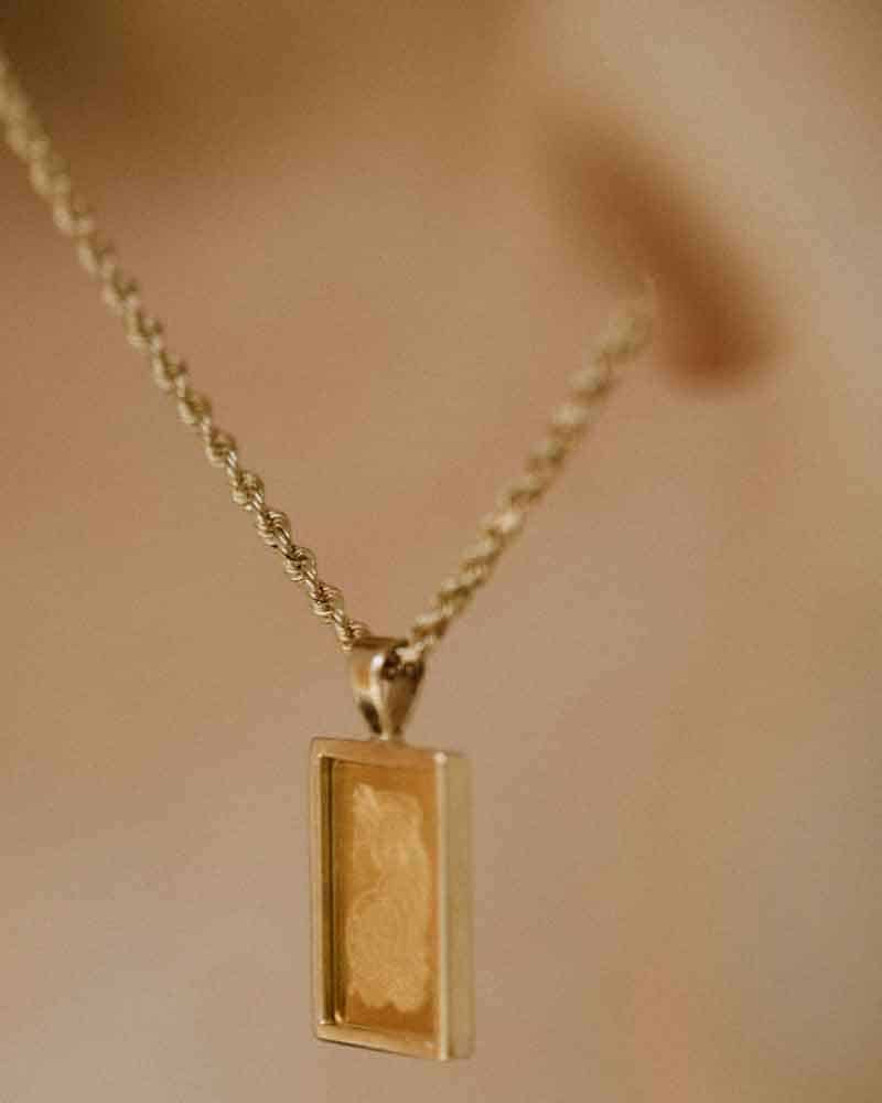What Makes Antique Jewelry Valuable?